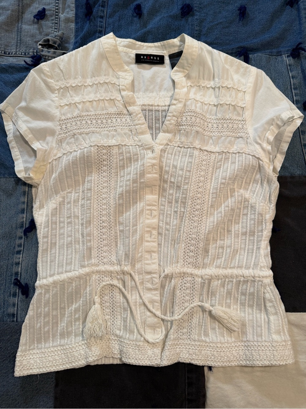 Women’s 10 Axcess White Crochet-Trim Peasant Blouse